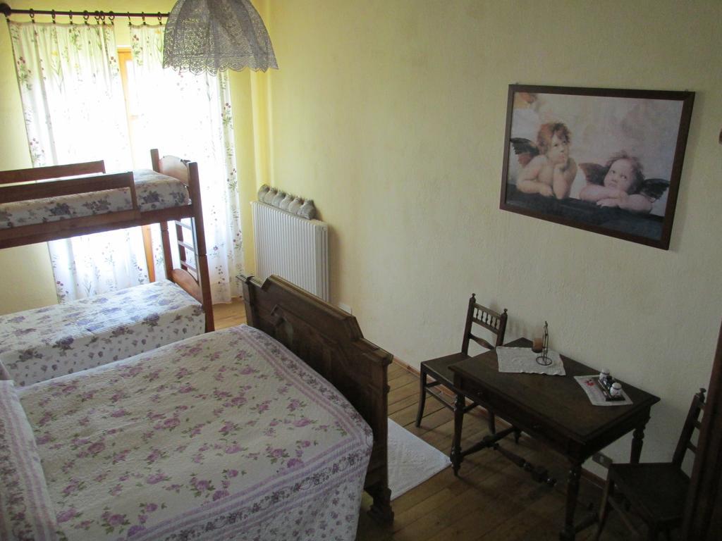 Hôtel Agriturismo Arcobaleno à Aramengo Chambre photo